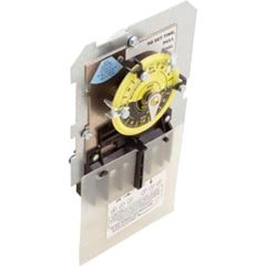 Picture of Timer MechanismPM ControlsIntermatic Repl240v DPST 24hr CD104-IC
