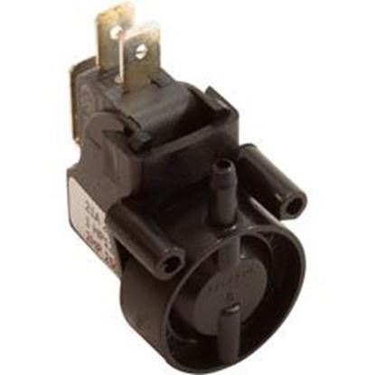 Picture of Air Switch Herga SPDT momentary Side Spout 6871-OOO-U126
